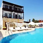 Salinas 3*
