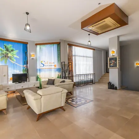 Salinas 3* גומבט