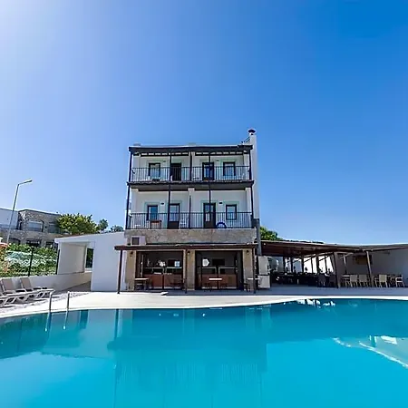 Hotel Salinas 3*