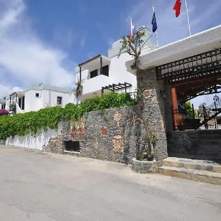 Salinas Hotel 3*