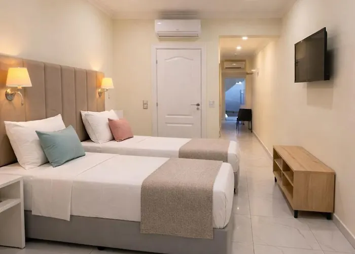 Salinas 3* غومْبيت